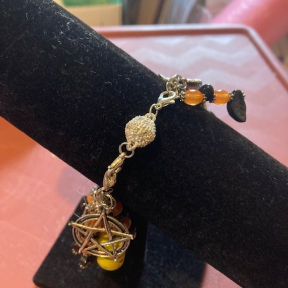 Fashion jewelry Halloween bracelet - Picture 4 of 10